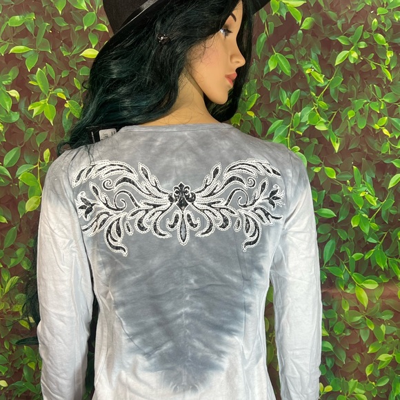 Affliction Women’s long sleeve sweater - Picture 7 of 15